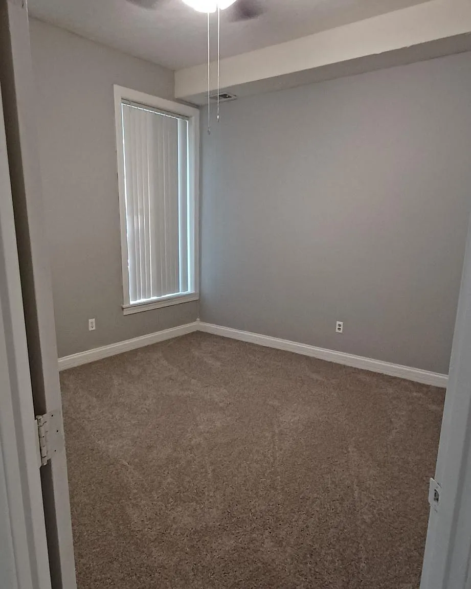 2 bed, $775 — Photo 4