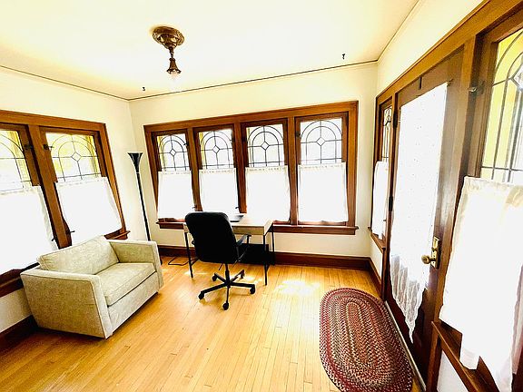 3rd image of 1365 N 60th St