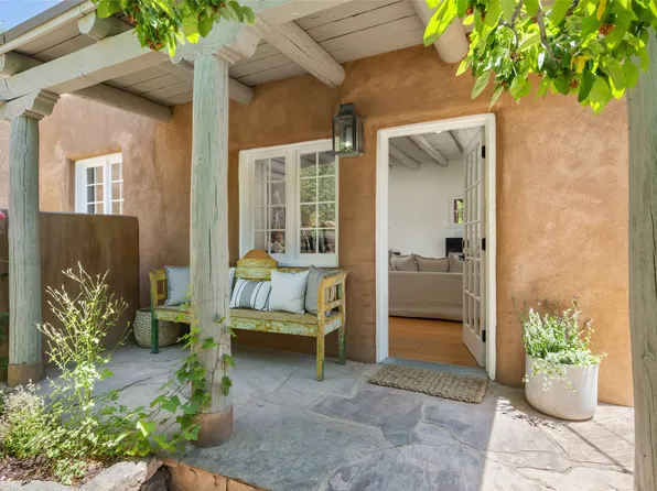 525 Hillside Ave, Santa Fe, NM 87501