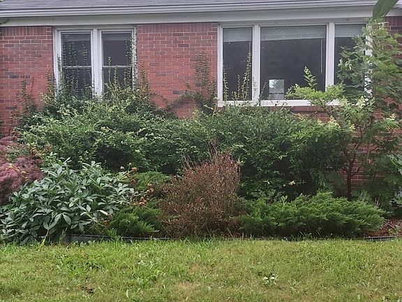2nd image of 1073 Harrison Ave