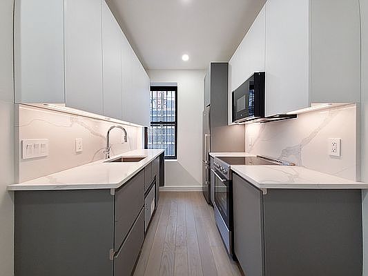 1st image of 15 Wyckoff St #12BB