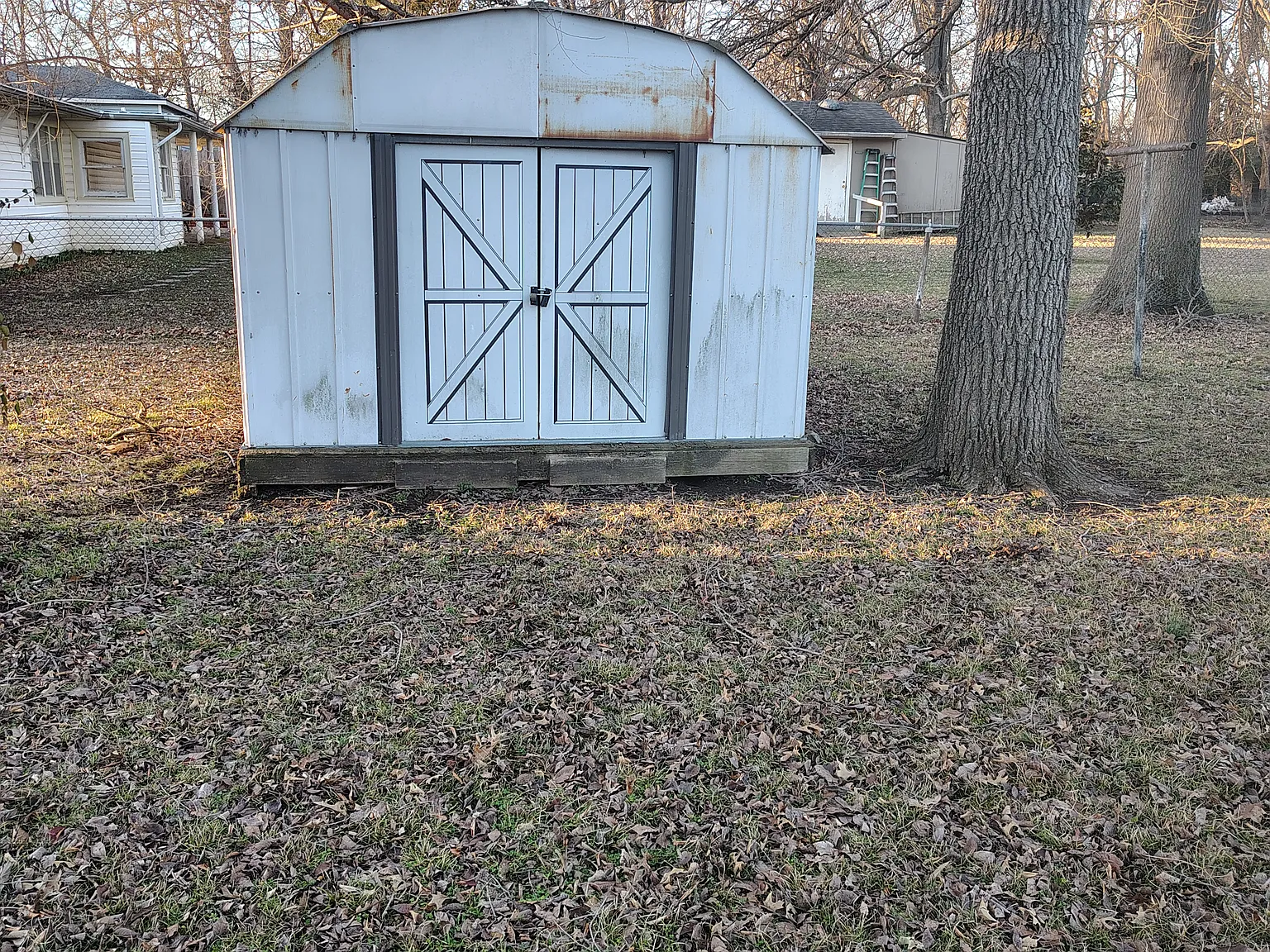 5680 N Lewis Ave — Photo 3