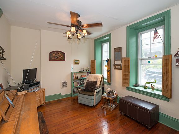3rd image of 107 W Mount Airy Ave