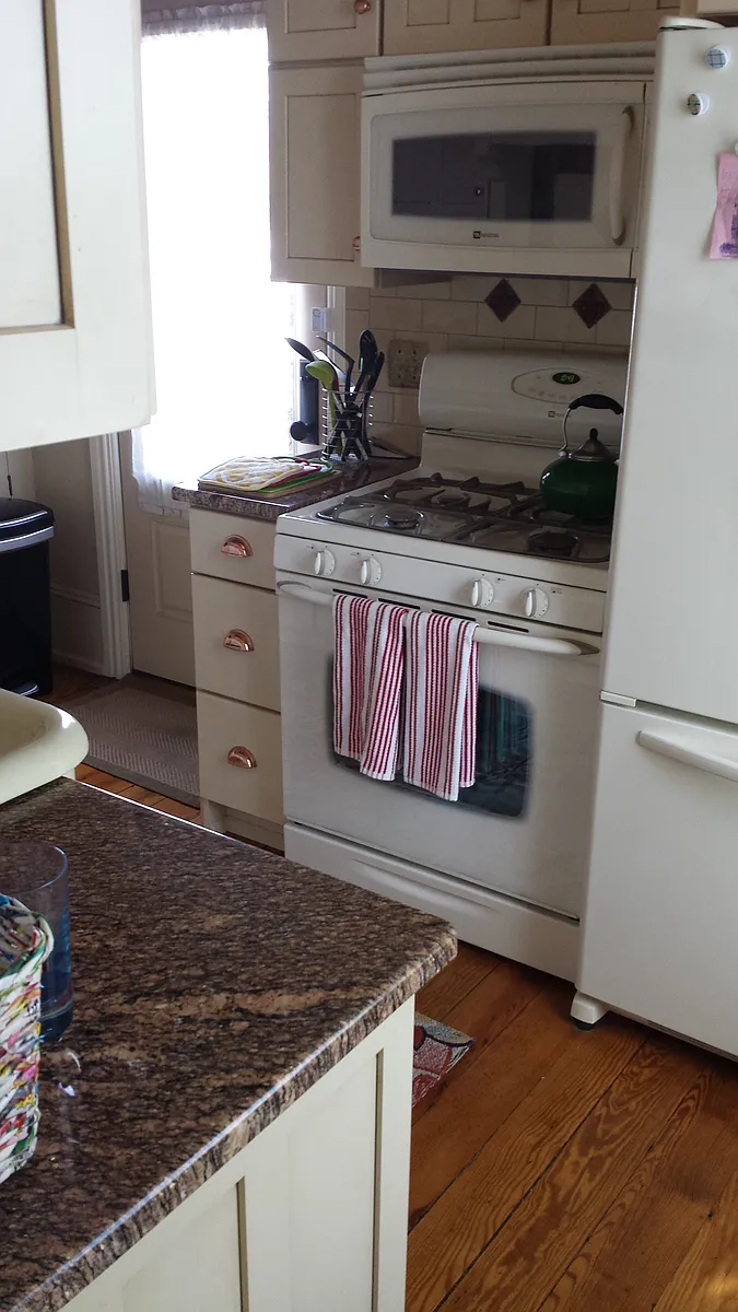 Gas stove with microwave on top - 310 W Broad St #2