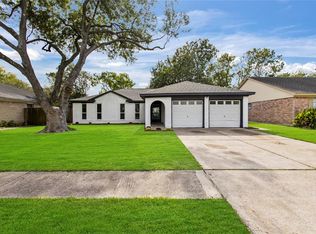 12123 Creekhurst Dr, Houston, TX 77099
