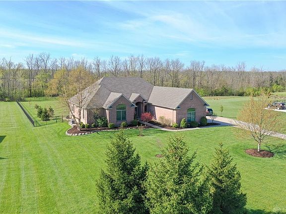 2nd image of 1535 Vicki Ln