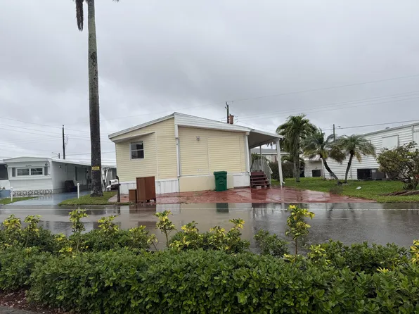 8557 SW 18th Street, Davie, FL 33324