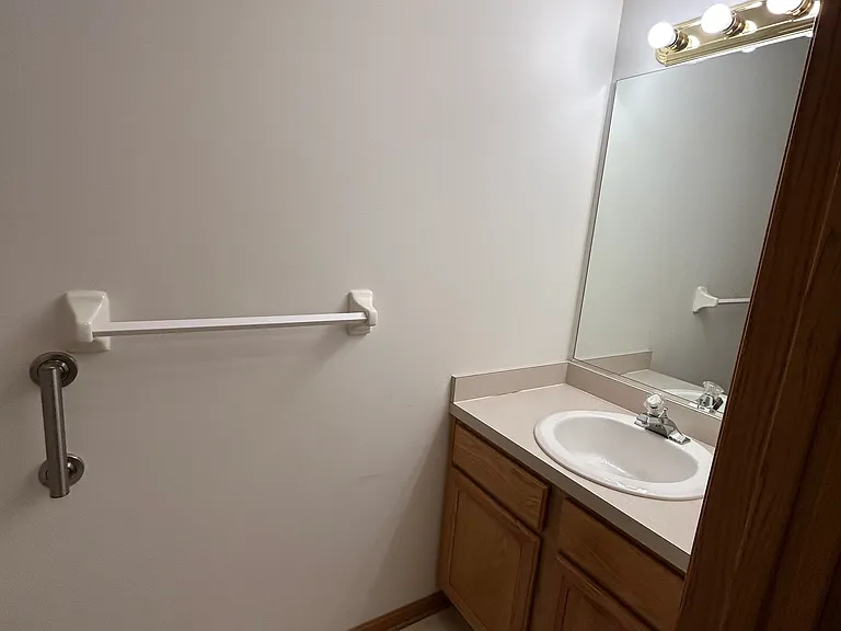 Main bedroom half bath