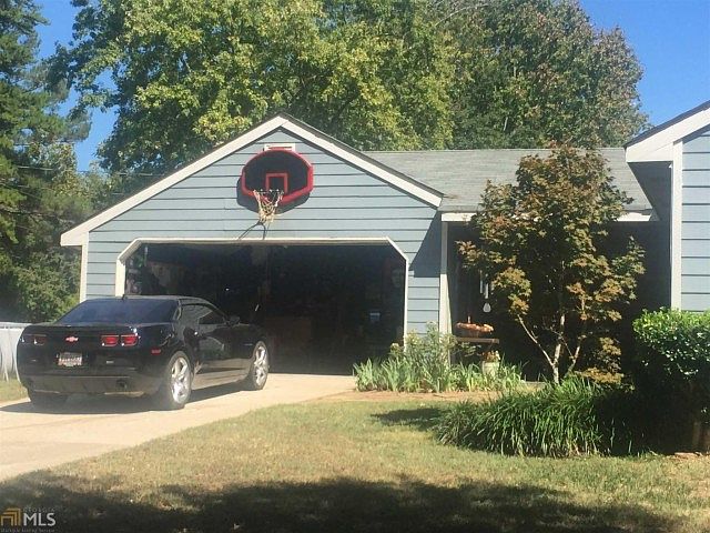 1st image of 443 Village Way