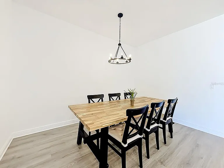 4485 Davos Dr — Photo 27