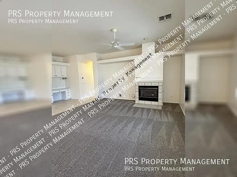 8003 W Clara Ln — Photo 14