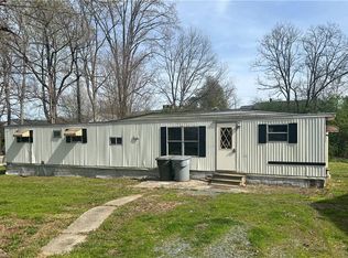 224 Roseboro Dr, Asheboro, NC 27203