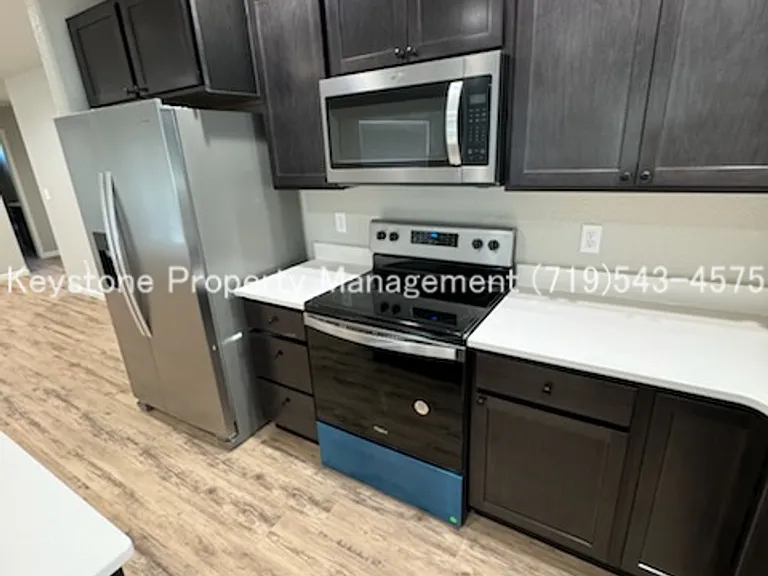 857 S Palomar Dr — Photo 6