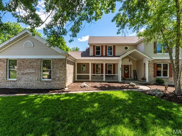 66 Davenport Ct, Saint Charles, MO 63303