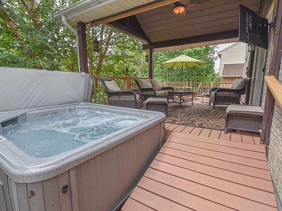 3rd image of 7027 Glenburn Dr