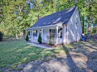 3931 Crosscreek Ln, Gloucester, VA 23061