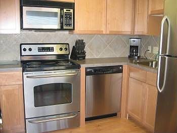 4th image of 609 Central # 1410 St