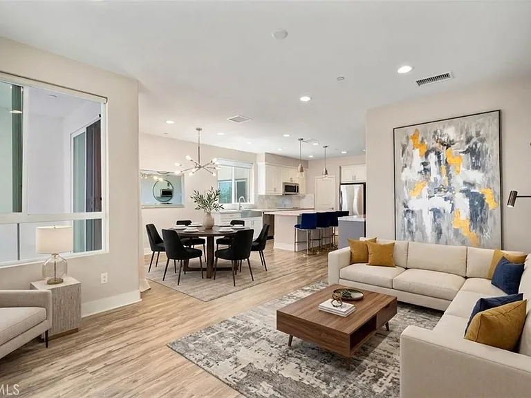 1811 S Mesa St — Photo 10