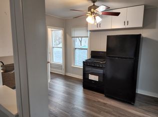 1215 E 12th St #2, Davenport, IA 52803