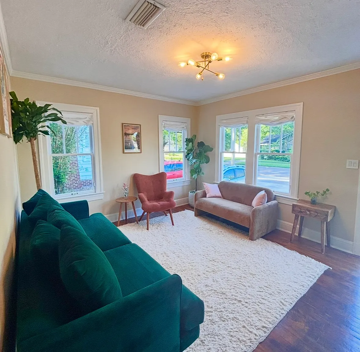 2 bed, 768 sqft, $2,100 — Photo 3