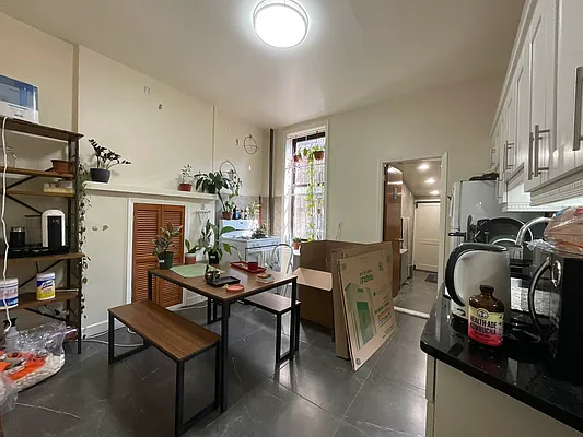 Rented by Compass | media 28