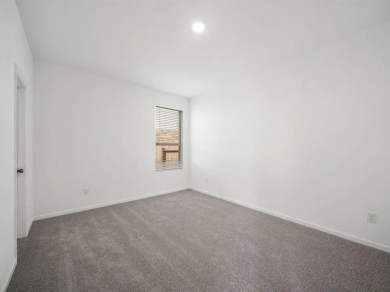2515 Olivine Stone Dr — Photo 21