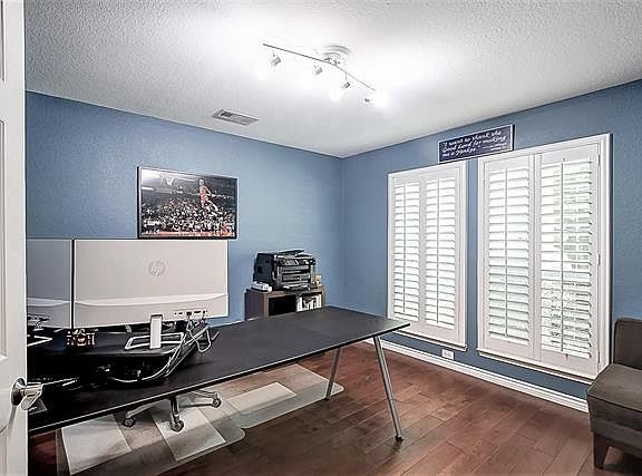 5th image of 1809 Freeport Dr