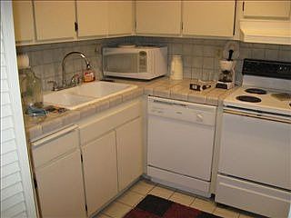 3rd image of 4545 Collwood Blvd Unit 18