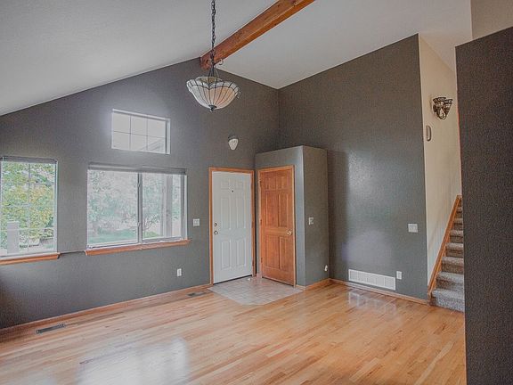 4th image of 809 Owl Dr
