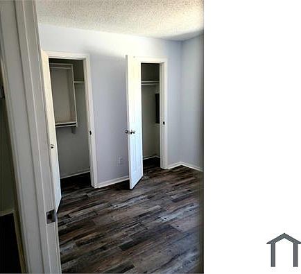 2nd image of 4912 S Fairmont Ave