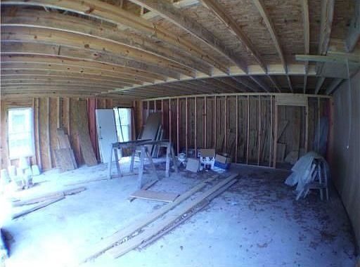 5th image of 261 Starlin Dr