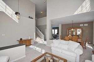 3rd image of 490 E Home Ave