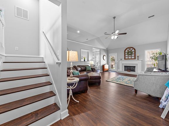 3rd image of 2800 Aston Woods Ct