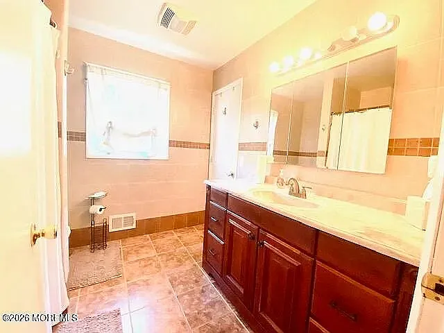689 Hill Rd — Photo 11