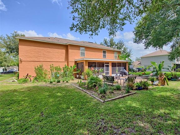 4th image of 4602 SE 32nd Pl