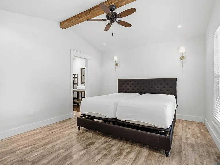 44464 Lakewood Dr — Photo 10