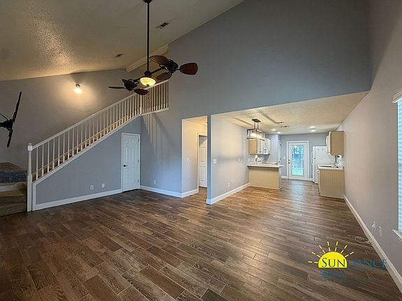 3rd image of 82 10th Ave