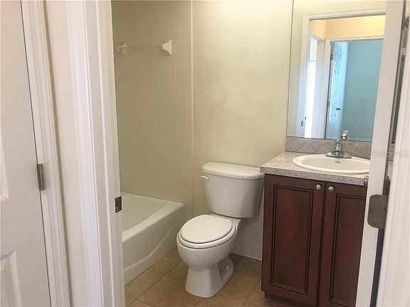 5th image of 1704 Eagle Pond Dr