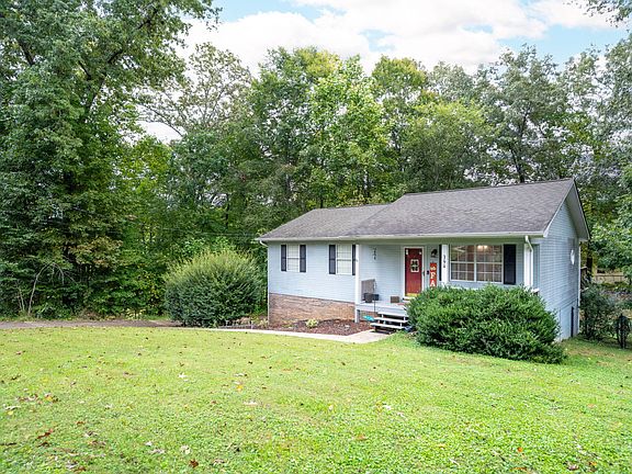 2nd image of 394 Moore Cir NE