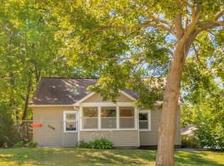 1609 Olive St, Cedar Falls, IA 50613