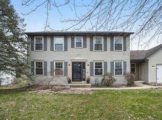 1893 Crabtree Ln, Jenison, MI 49428