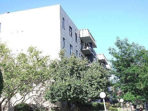 1st image of 5840 W 104th St APT 107