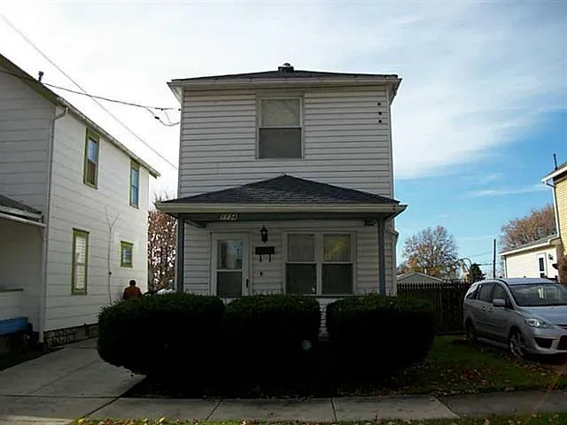 1134 Beechwood Ave photo 1