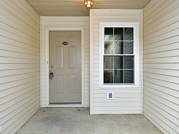 3rd image of 1165 Thistlewood Way #B