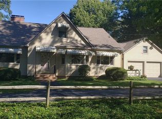 8590 E Lake Rd, Erie, PA 16511