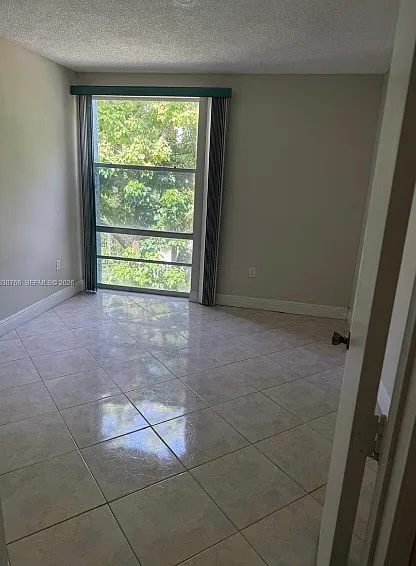 1 bed, 536 sqft, $1,700 — Photo 2