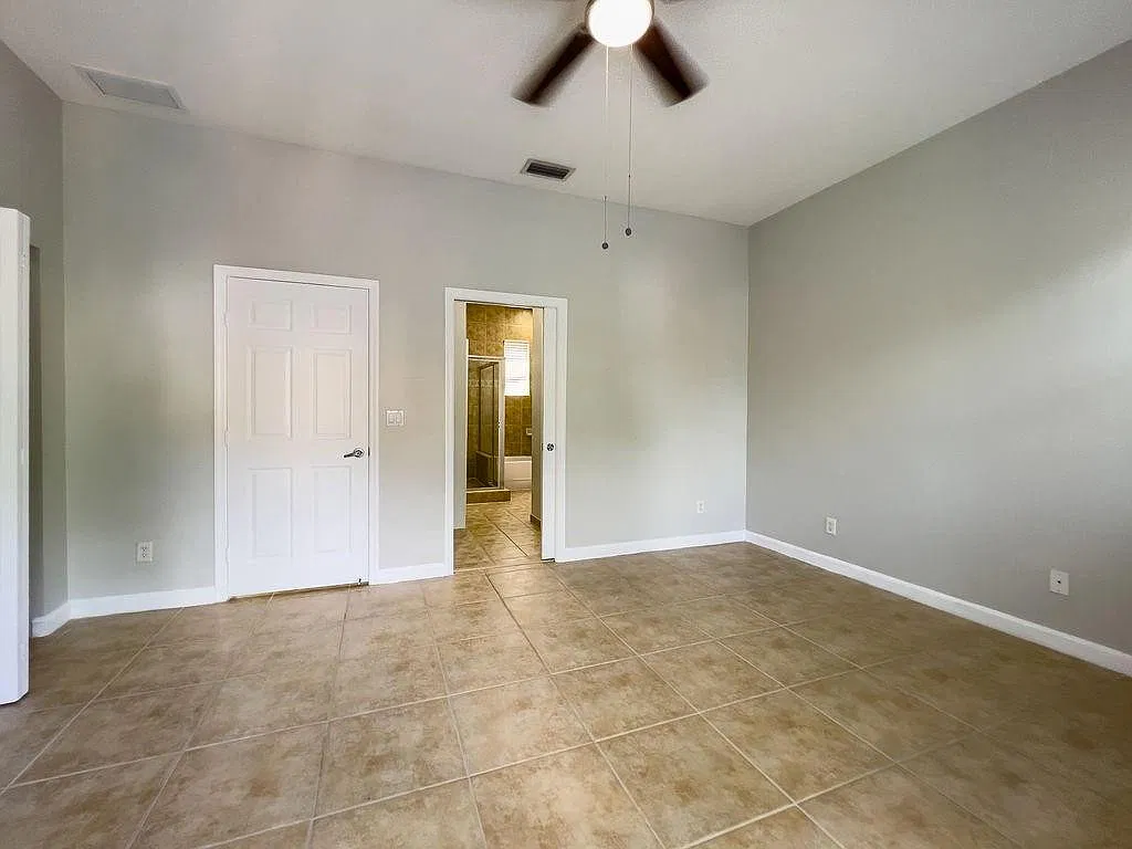 2 bed, 1.5 bath, 1414 sqft, $2,700 — Photo 4