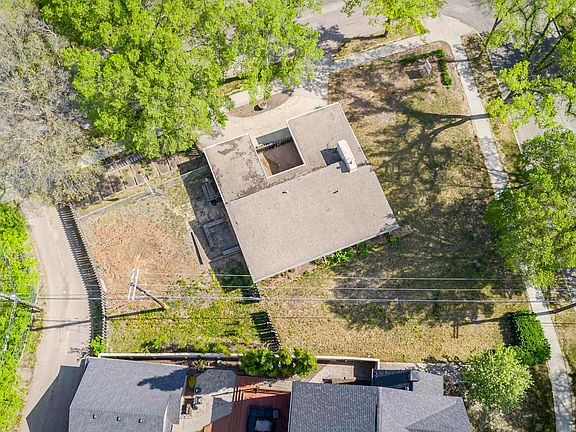 2nd image of 9788 146th St NW