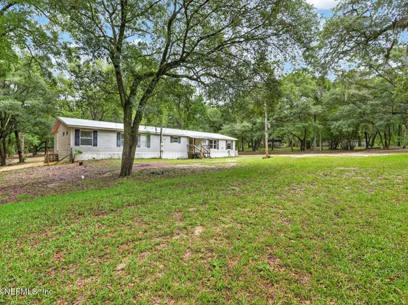 134 WINDY HILLS Road, Hawthorne, FL 32640