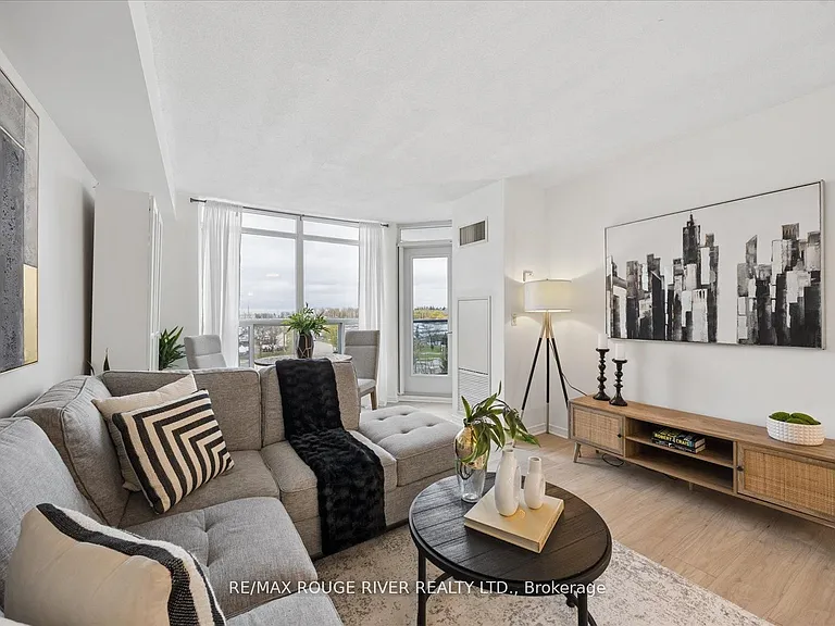 340 Watson St W #305 — Photo 12